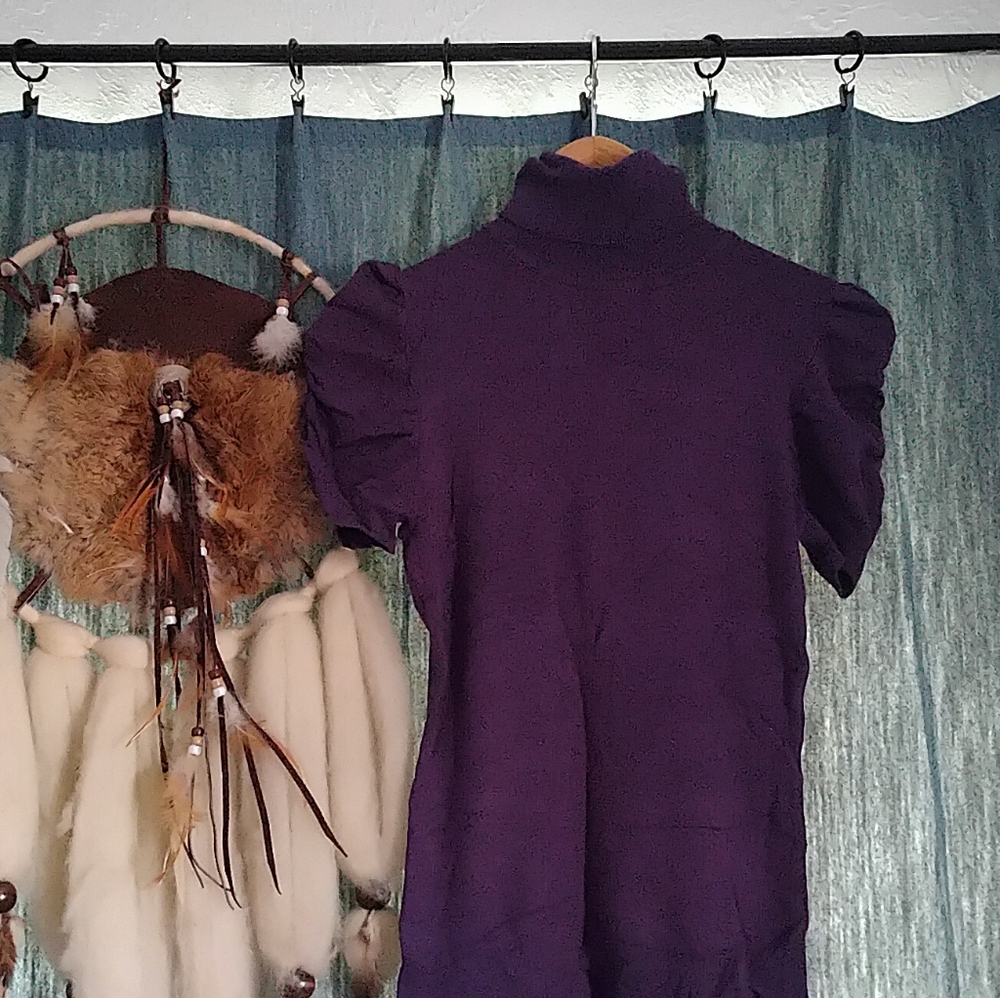 💜 Purple Peakaboo-Back Summer Turtleneck